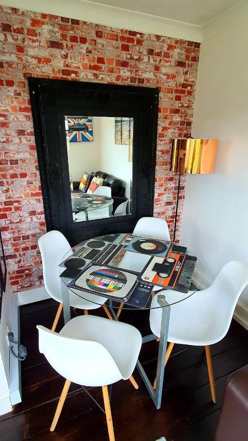 3 Bed House, Stunning Views And Free Parking * Hove