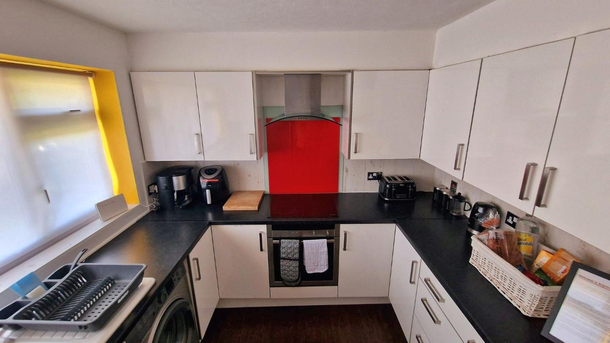 3 Bed House, Stunning Views And Free Parking Hove