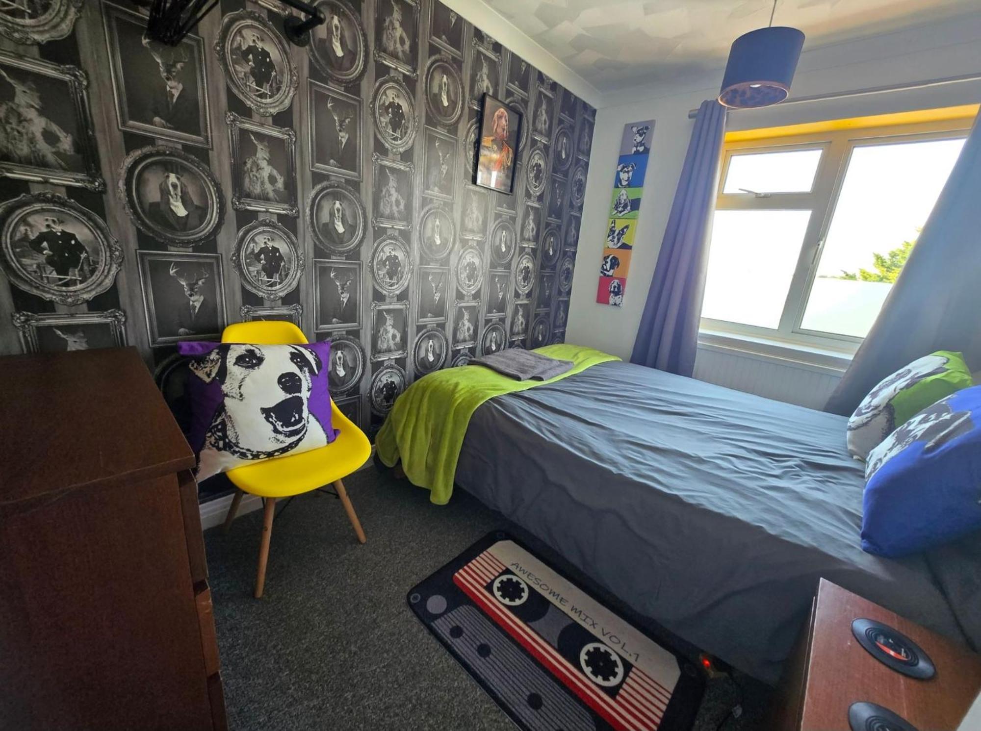 3 Bed House, Stunning Views And Free Parking * Hove